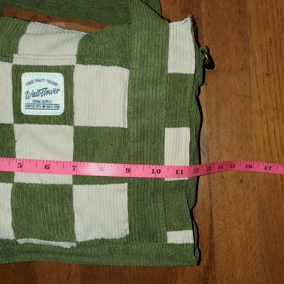 Wallflower Olive and Cream Checkered Tote - Picture 8 of 14